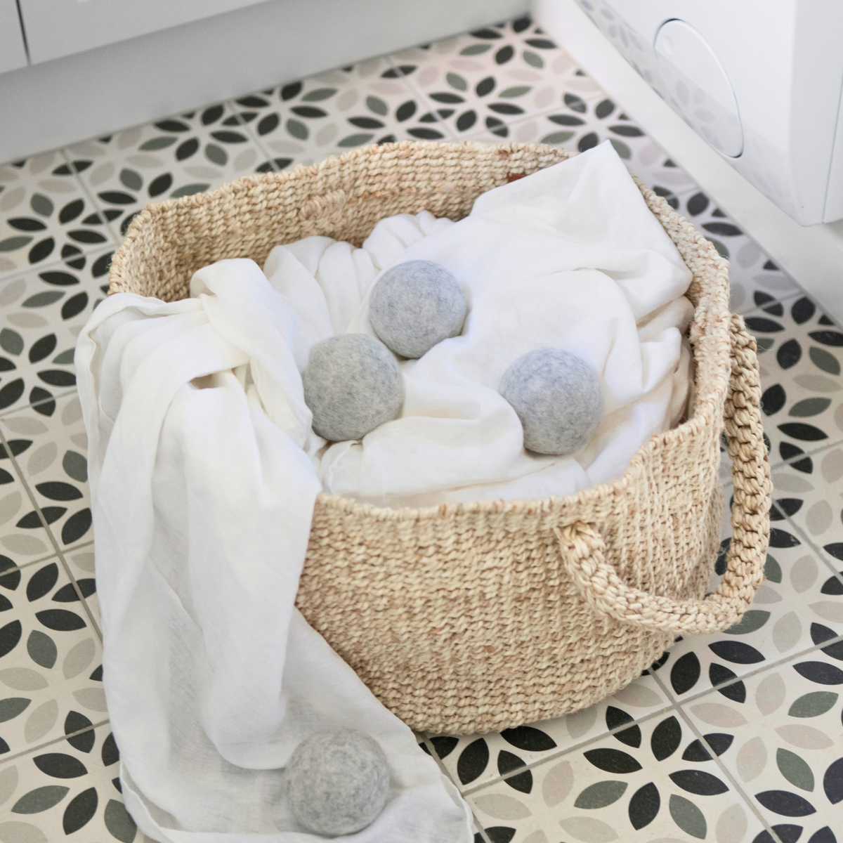 MNML Wool Balls (3pk)